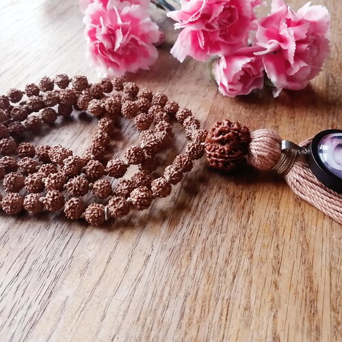 Sadhguru Mala - Sadhguru Rudraksha Japa Mala - 108 5 Mukhi Rudraksha Mala shops with Sadhguru Pendant