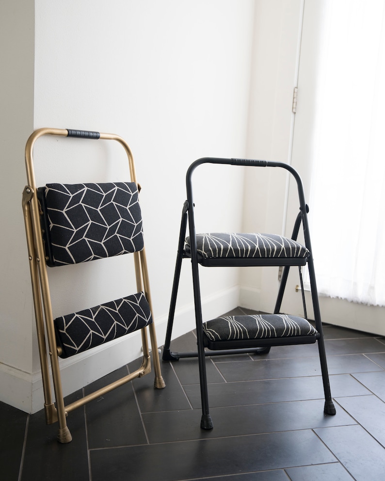 Jupiter Step Stool