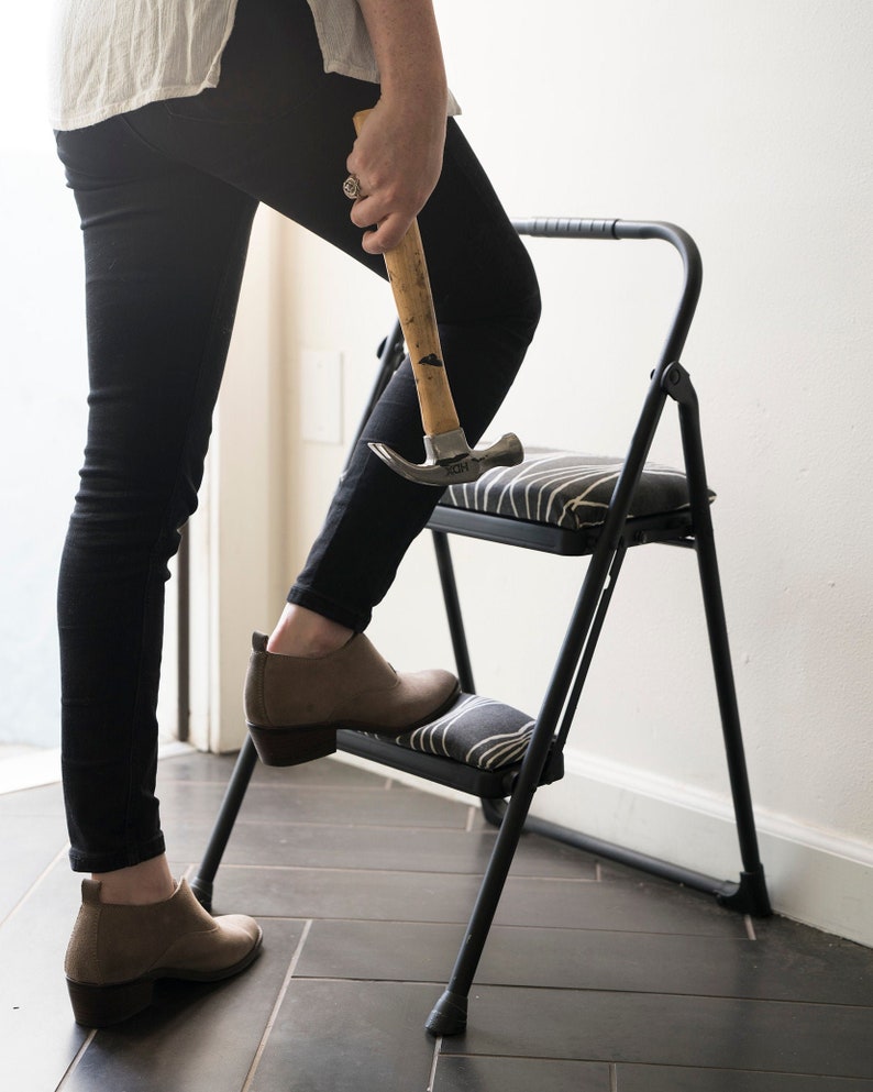 Jupiter Step Stool