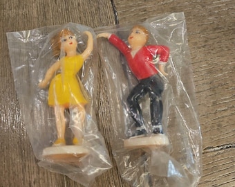 2PC Vintage Hong Kong WILTON Cake Tops Teen Swingers Dancing Male & Female 4" S8