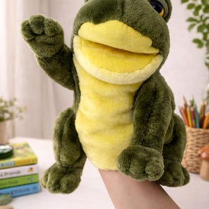 Vintage Ron Banafato Frog Hand Puppet: Retro Plush Toy Collectible