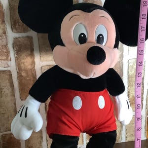 1990s Walt Disney World Mickey Mouse Plush , Large Vintage Park Exclusive Style Collectible bild 2