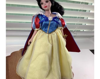 Vintage Disney Porcelain Snow White Collectible Doll