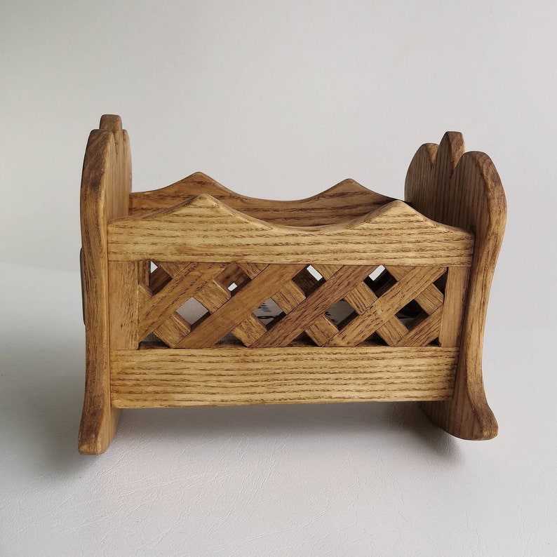 Puppenhaus Bett Holzkrippe für Puppen | Etsy