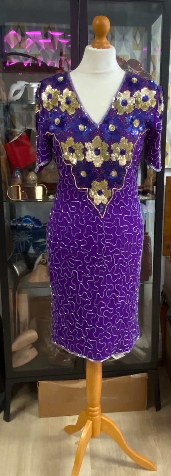 Vintage purple silk bias cut beaded dress with bold g… Gem