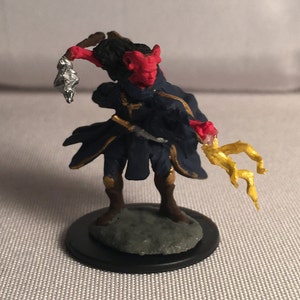 Female Tiefling Sorcerer Painted DnD Miniature/Tiefling Wizard Painted Mini/Tiefling Warlock Painted Miniature/Tiefling Rogue/Tiefling Bard