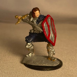 Human Fighter Painted DnD Miniature/Human Paladin Hand Painted D&D Mini/Half Elf Fighter/Half Elf Paladin/Human Ranger