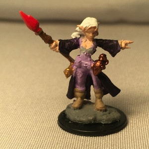 Female Gnome Wizard Painted DnD Miniature/Female Gnome Sorcerer Painted D&D Mini/Female Gnome Sorcerer Painted Miniature/Female Gnome Cleric