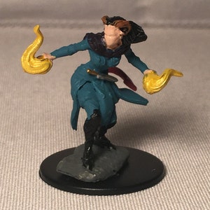 Female Tiefling Sorcerer Painted DnD Miniature/Tiefling Wizard Painted Mini/Tiefling Warlock Painted Miniature/Tiefling Rogue/Tiefling Bard