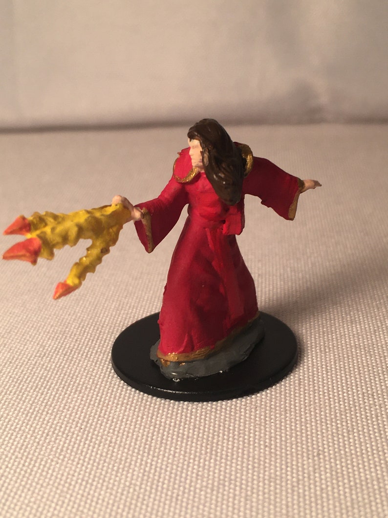d&d sorcerer miniature