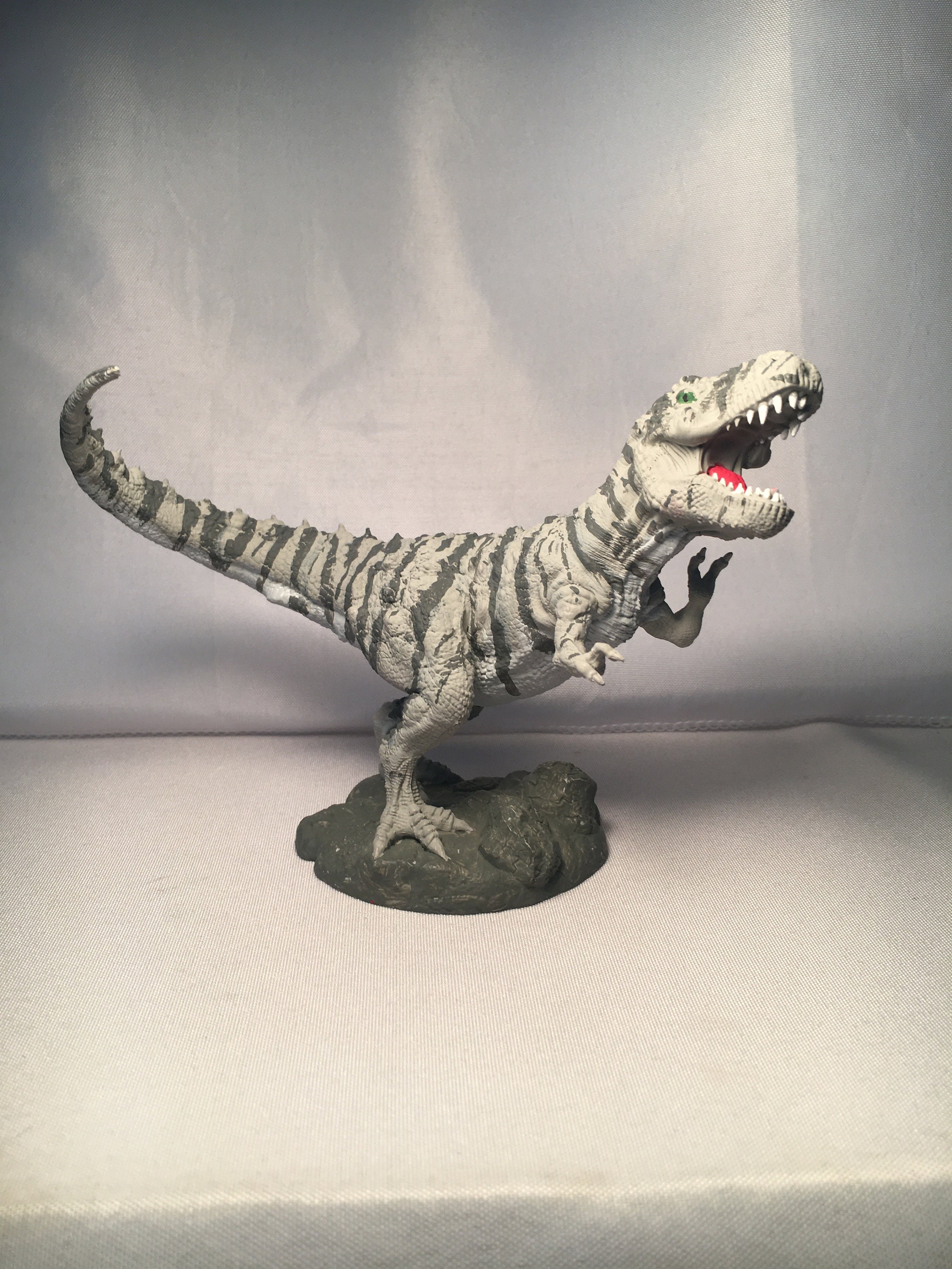 dnd T-Rex miniature