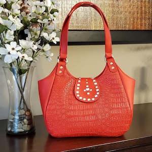 Wendy Satchel Sac à main en faux cuir fabuleux Modèle de couture PDF numérique, Vinyle, Fourre-tout occidental, Strass, Embelli, Poche zippée