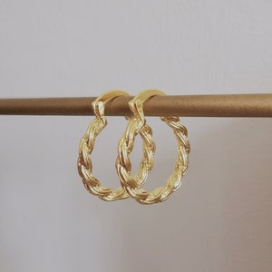CALŸPSO . Small mini hoop earrings braided twisted - 14k gold plated 925 sterling silver Model CALŸPSO
