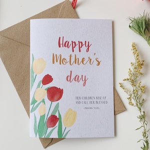 Cartão do dia das mães | Cartão cristão, cartão religioso, versículo bíblico, cartão de fé, cartão de escritura, tulipas desenhadas à mão para o dia das mães | católico