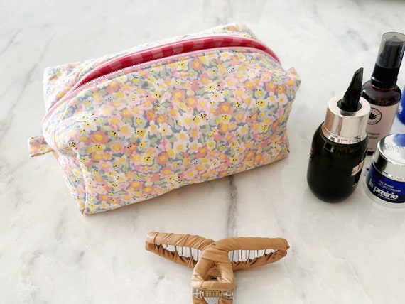 Quilted Pencil Pouch or Make-up Case Zipper Closure New