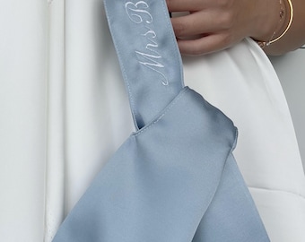 Handmade blue satin knot bag, evening bag, blue bag, dinner bag, wedding bag, bridesmaid bag, Japanese knot bag, minimalist Clutch Purse