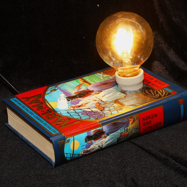 Vintage KARL MAY Buchlampe Die Königen der Wuste - Book Lamp