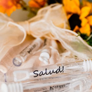 50/100/200 Personalized Wedding bubbles, Perfect for  send off, wedding favors, quinceanera, custom party favors, bubble tubes, birthdays