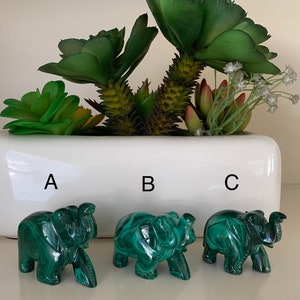 Natuurlijke Malachiet Olifant - Gebeeldhouwde Edelsteen Beeldje - Olifant Gift - Zeldzame Malachiet Gift - Lucky Olifant - Malachiet Decor - Lucky Gift