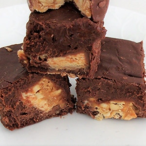 Chocolate Snickers Fudge