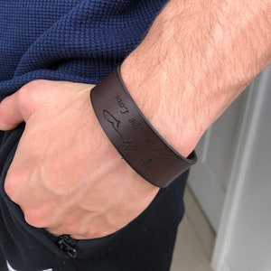 5/8&quot; / 3/4&quot; Personalized Men Leather Cuff Custom Leather Bracelet Anniversary Gift Engraved Men&#39;s Bracelet Personalized Leather Bracelet
