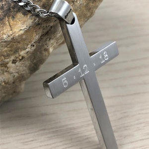 Father&#39;s Day Cross Necklace for Men Personalized Custom Men Necklace Engrave Religious Necklace For Boys Waterproof Men Jewelry Gift for Dad