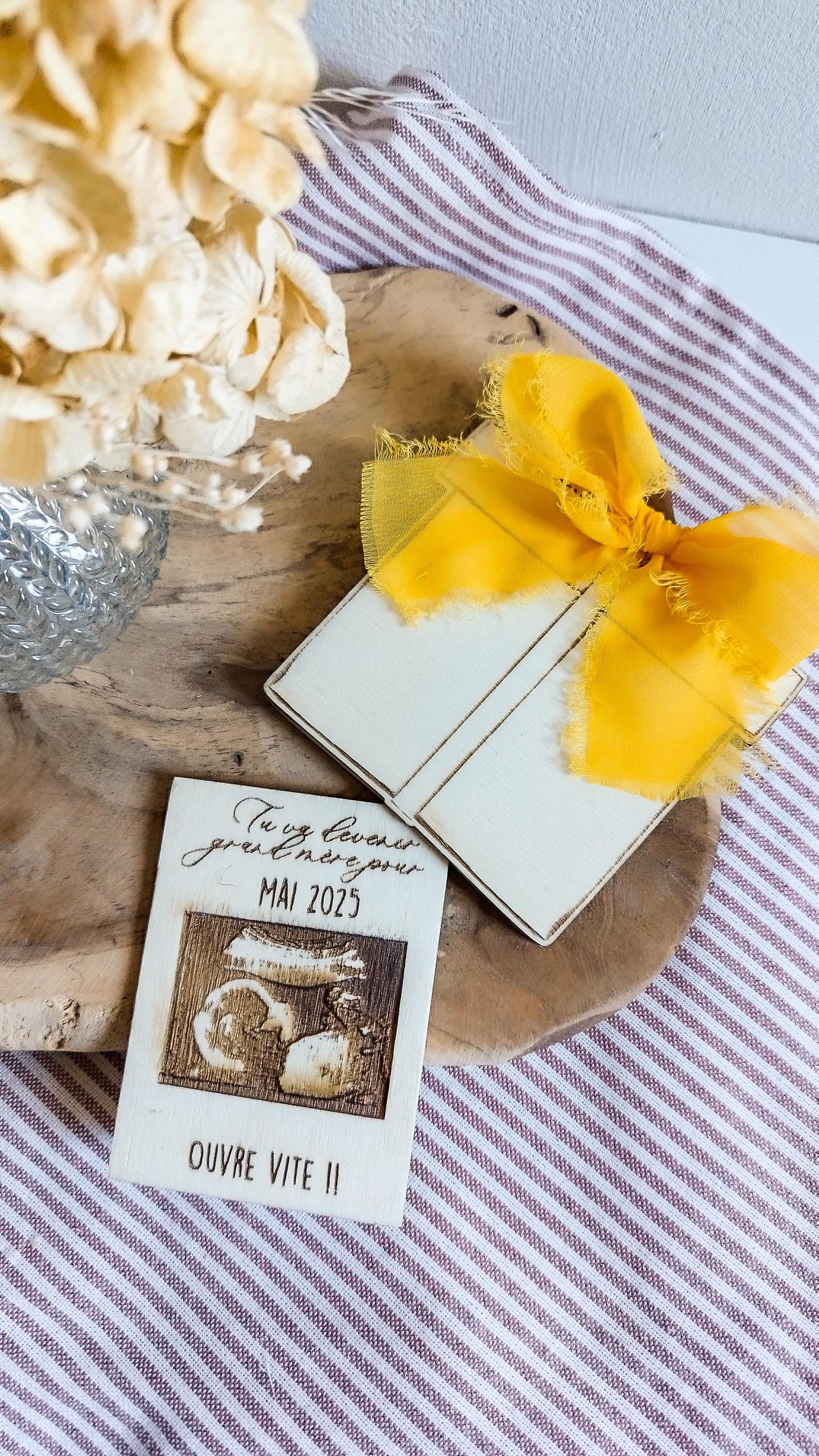Original pregnancy announcement gift card
