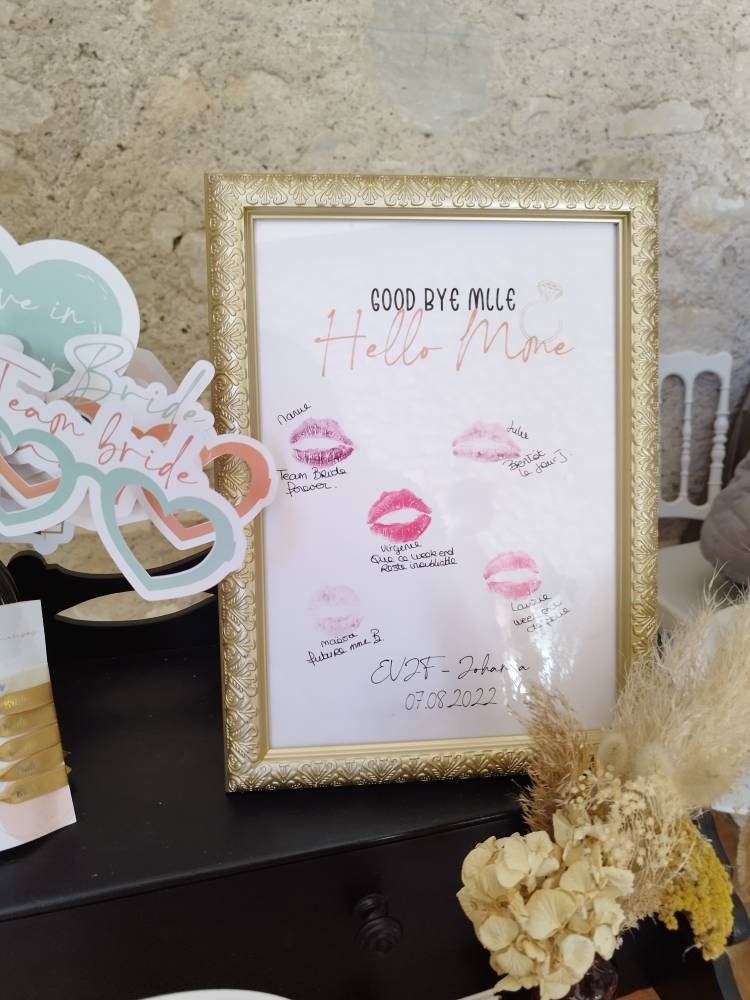 poster kisses evjf