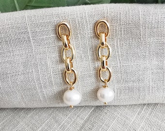 Link Chain Pearl Earrings,  Pearl Stud Earrings, Chain Link Earrings, Gold Chain Earrings, Pearl Drop Earrings, Gift for her, Link Earrings.