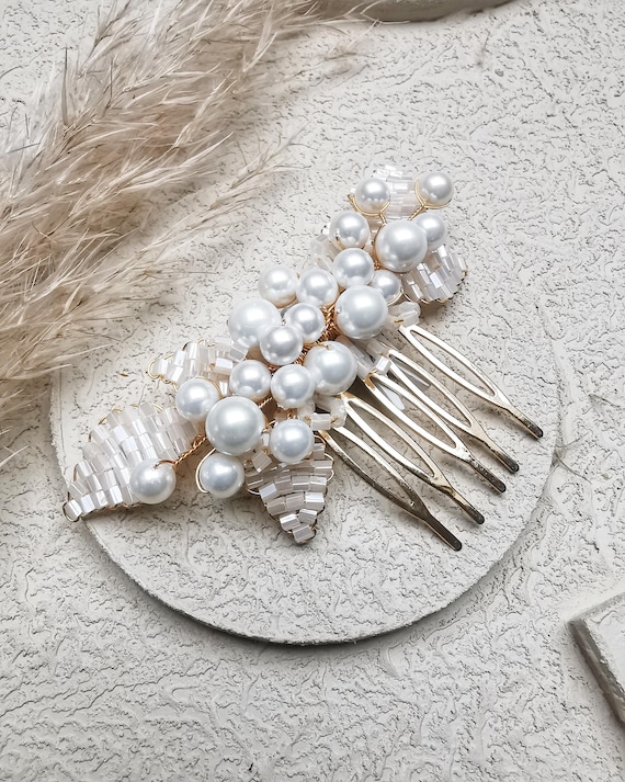 Floral Pearl Bridal Hair Comb: Gold Wedding Hair Piece - Etsy display picture 1