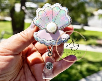 2" Clam with pearl Badge reel, Seashell badge reel, Sea life Badge Reel, Hospital Staff, Nurses, Retractable, Interchangeable