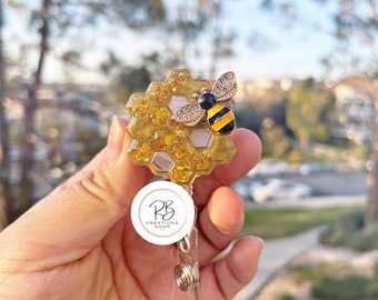 1.5" Honeycomb w/ 3D bee badge reel | Nurse Badge Holder | Teacher ID Card Holder | Interchangeable