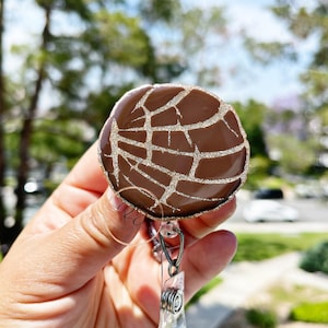 Conchas Badge Reel | Pan Dulce Badge Holder | Nurse | Hispanic Brujería | Concha Badge Clip | Retractable | Interchangeable