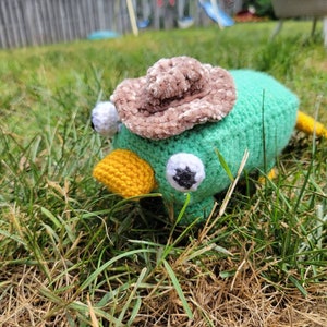 A platypus? PERRY THE PLATYPUS!!!!! Crochet Phineas and Ferb friend!