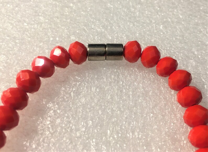 Rondell Faceted Red Glass Bead Necklace Choker W Magnetic Clasp 16 Red Bead Necklace Red Diamond Cut Bead Choker Red Necklace