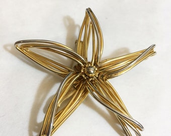 Vintage Gold & Silver Tone Star Flower Brooch; Vintage Wire Flower Brooch; Vintage Star Flower Brooch; Vintage Brooch; Vintage Flower Brooch