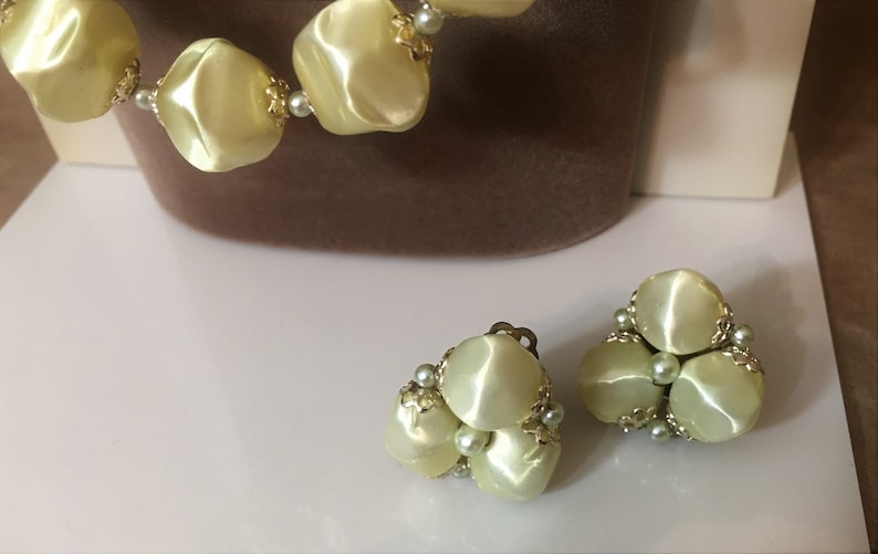 ORIGINAL VINTAGE Japanese Silk Bead Necklace /& Earrings Jewelry Set ; Vintage Japanese Silk Bead Necklace ; Silk Bead Earrings