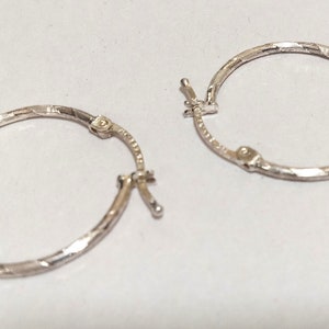 Vintage MEX MC -235 Sterling Silver Diamond Cut Hoop Earrings