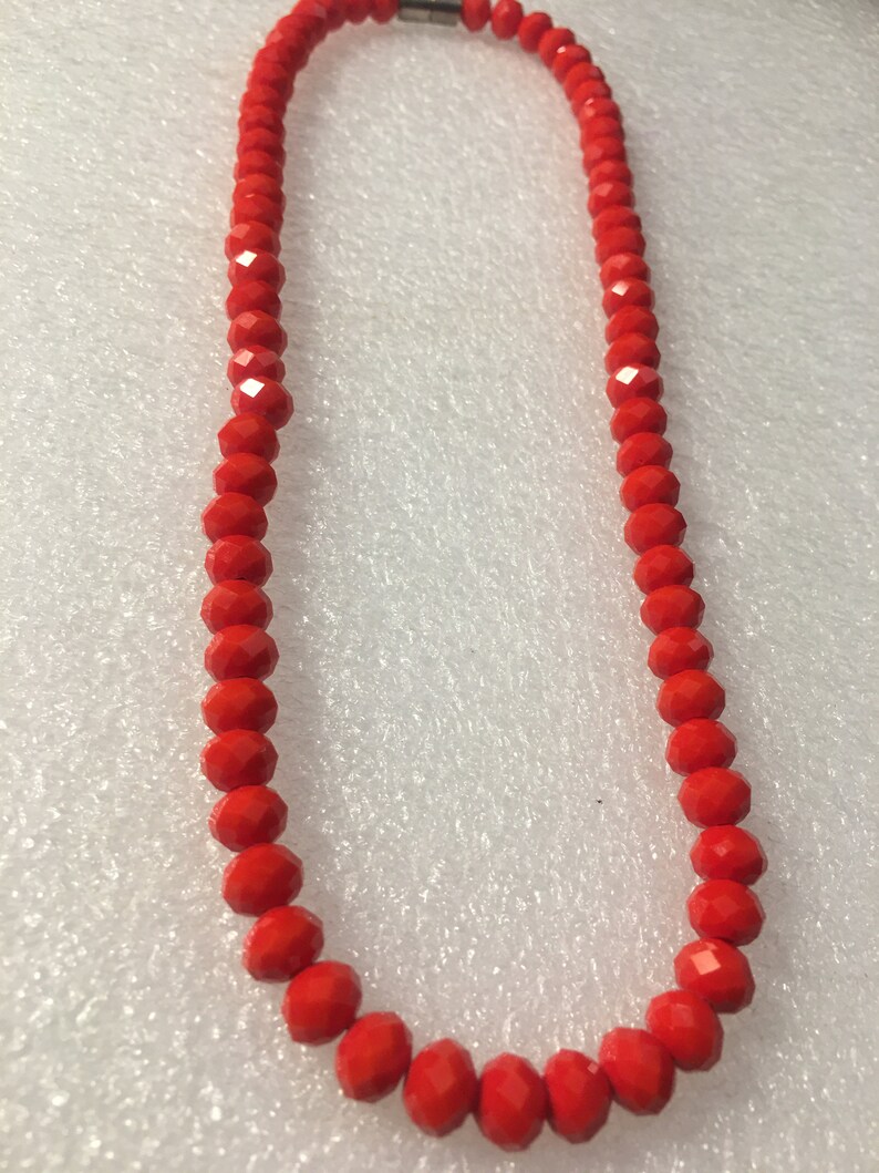 Rondell Faceted Red Glass Bead Necklace Choker W Magnetic Clasp 16 Red Bead Necklace Red Diamond Cut Bead Choker Red Necklace