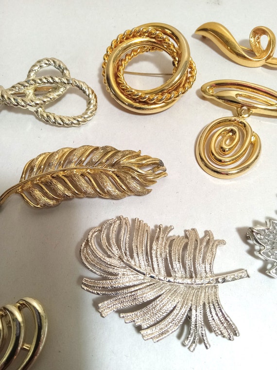 Vintage Gold & Silver Tone NOT PERFECT Brooch Lot… - image 3