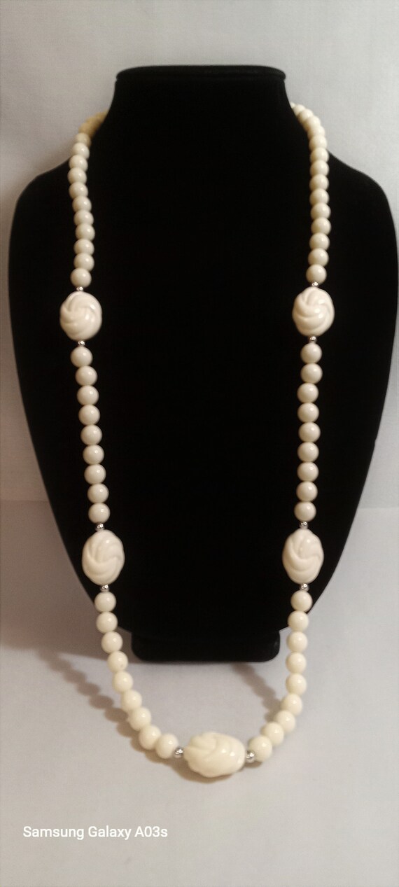 Vintage bead necklace. - Gem