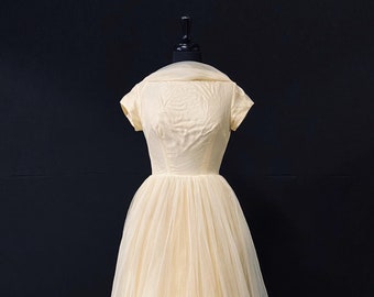 Original 1950's Powder Yellow Tulle Ballgown With High Neck And Scarf/Bow Back Detail * VINTAGE RETRO PROM *