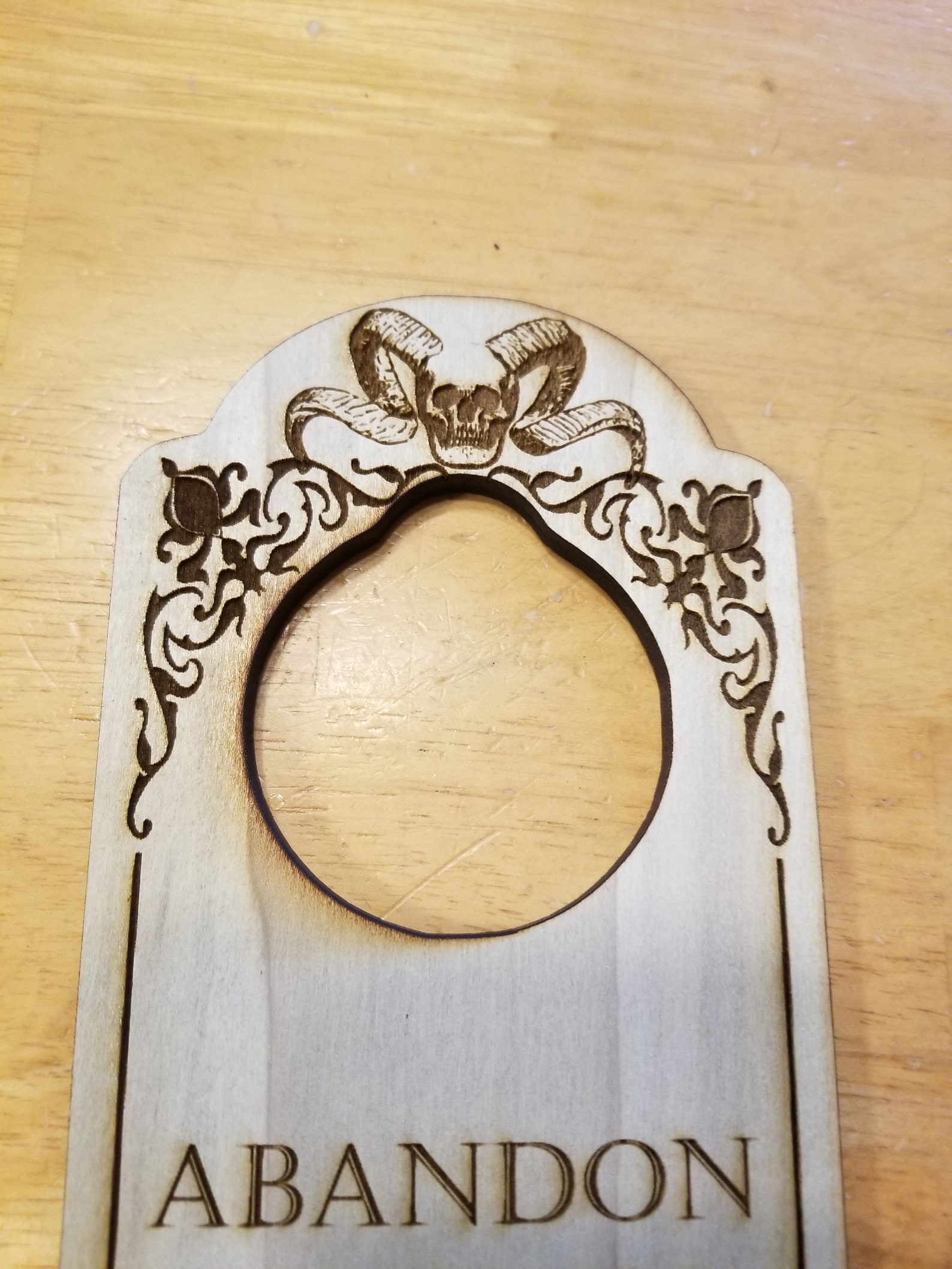 Vous Qui Entrez Ici Abandonnez Toute Espérance Abandonnez tout espoir vous qui entrez ici cintre de porte | Etsy