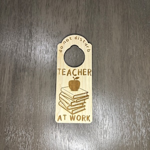 Profesor en el trabajo No molestar cartel colgante de puerta