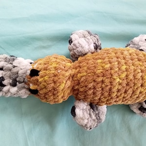 Handmade Crochet Platypus Plush – Cute Amigurumi Animal Toy – Soft Stuffed Platypus Gift – Unique Aussie Animal