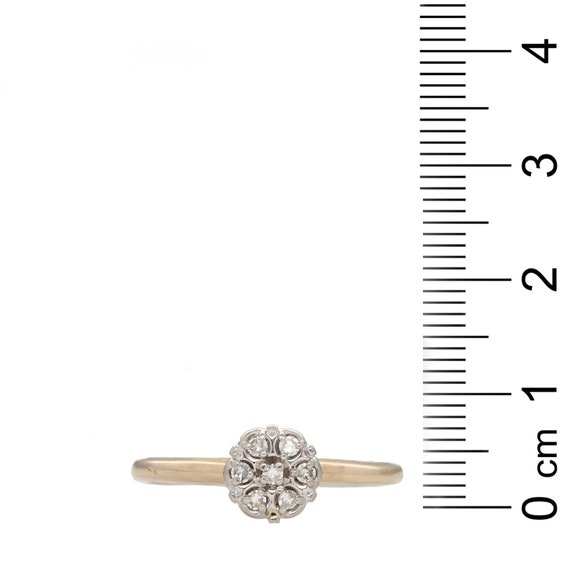 10K Yellow Gold Diamond Cluster Solitaire Size 7 - image 3