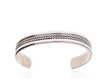 Navajo Storyteller Bracelet, 7.25 Sterling Silver and 14K Gold