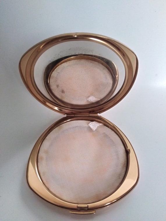 Vintage English Stratton Powder Compact, Sixties - image 3