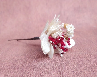 Red dried flower hairpin - Trendy wedding hairstyle accessory for brides, witnesses, bridesmaids - flower barrette