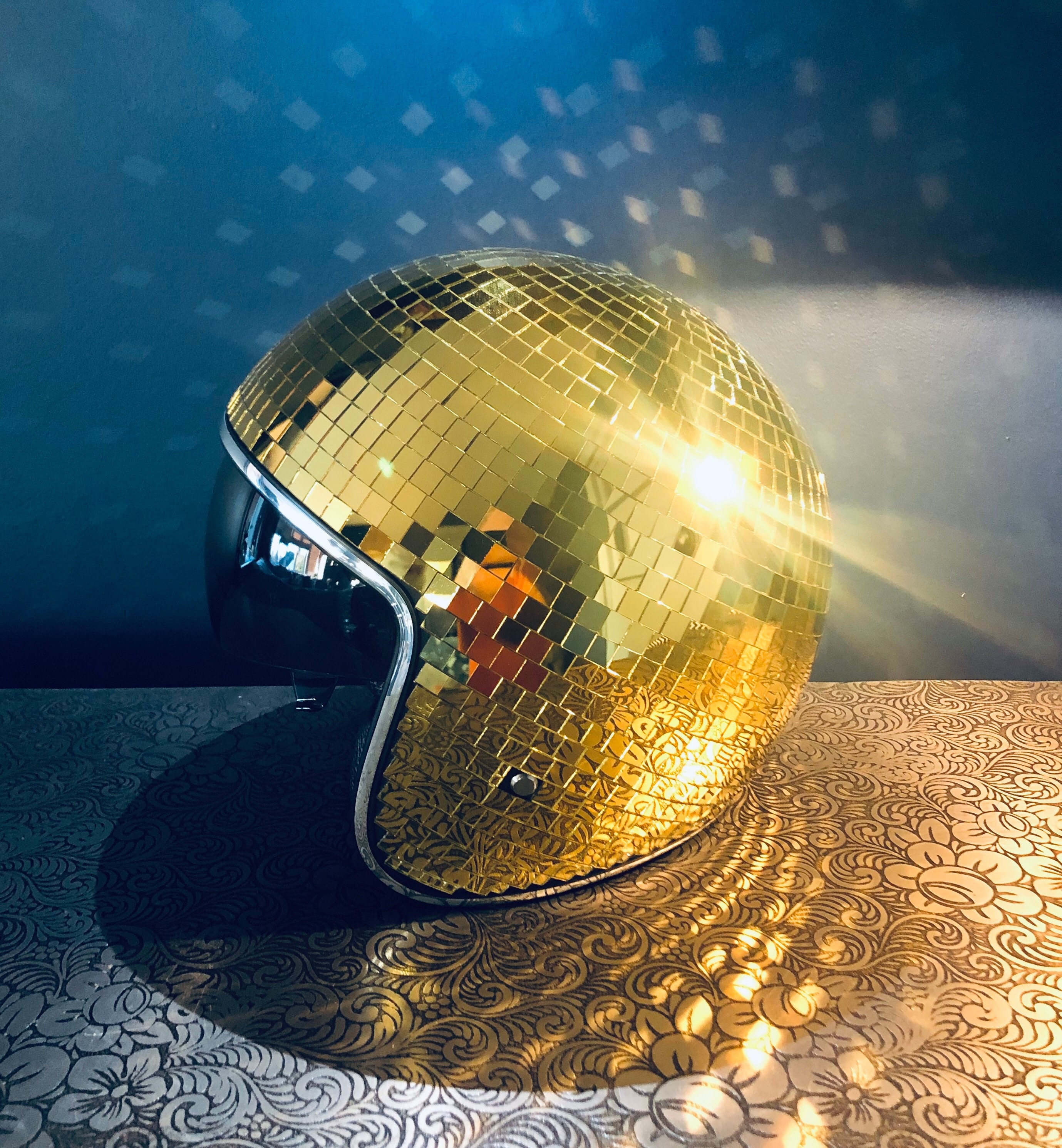 Disco ball Helmet Full GOLD with Retractable Visor. QUICK DELIVERY